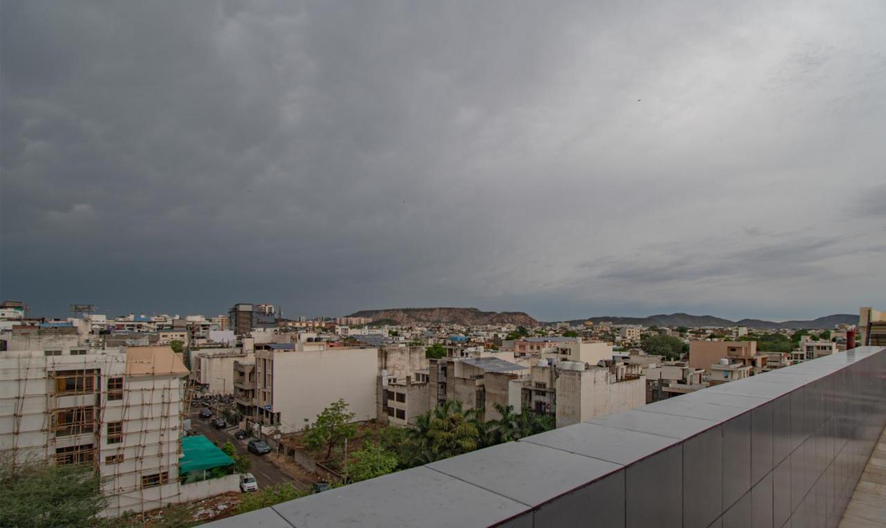 Treebo Pink City Grand Jaipur Bagian luar foto